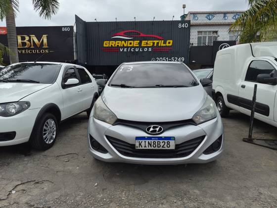 HYUNDAI HB20 1.6 COMFORT PLUS 16V FLEX 4P MANUAL HYUNDAI HB20 1.6 COMFORT PLUS 16V FLEX 4P MANUAL